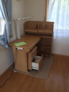 松戸市で学習机の回収